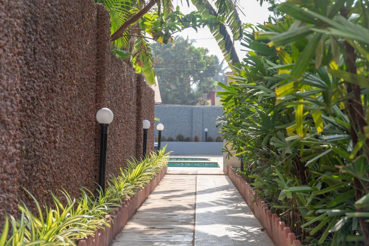Hotel Citrus Prime Candolm, Goa Кандолим Экстерьер фото