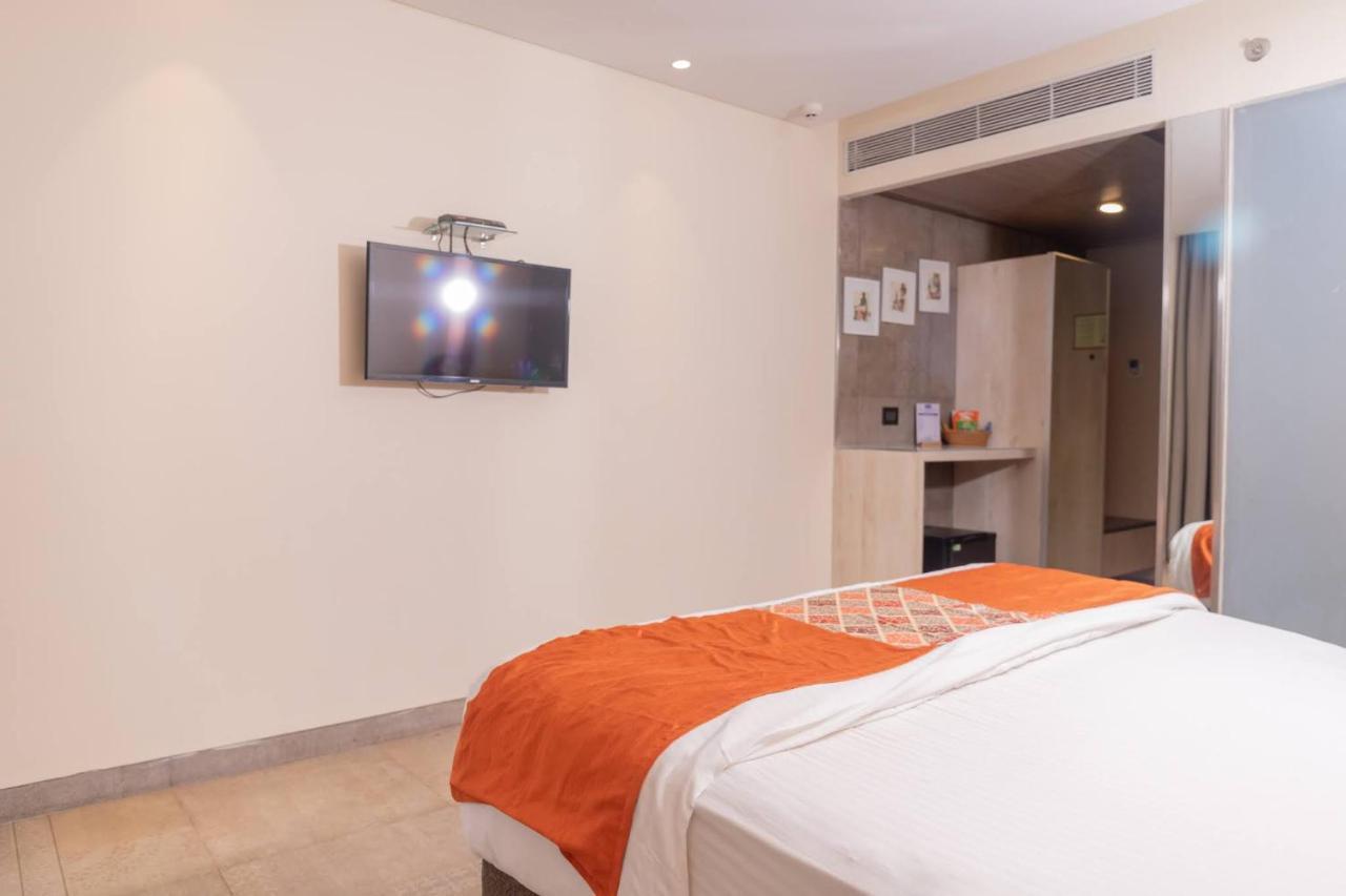 Hotel Citrus Prime Candolm, Goa Кандолим Экстерьер фото